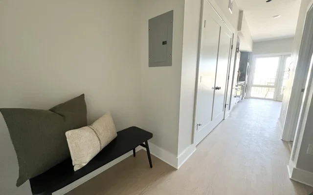 872 Broadway 1