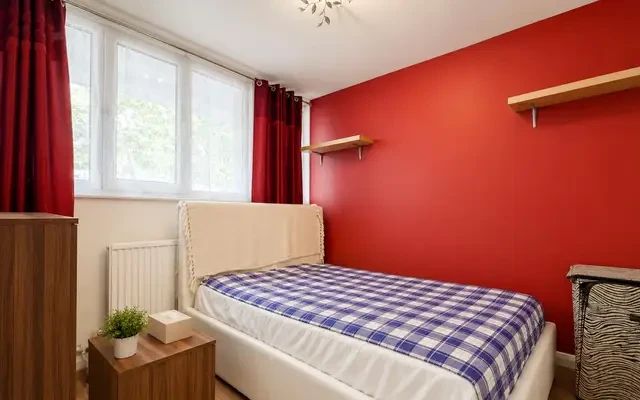 Finborough Road, Chelsea 3