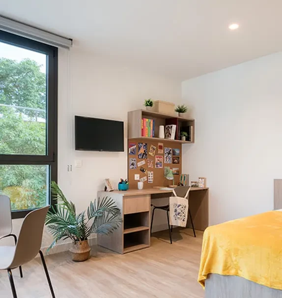 Livensa Living Barcelona Parallel