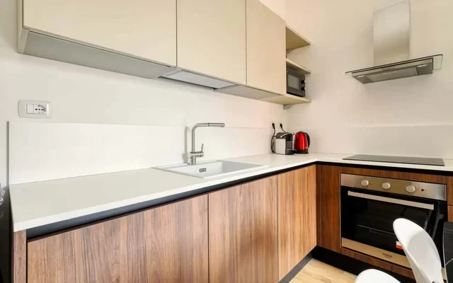 1-Bed apartment with balcony near subway 3