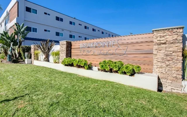 Breakpointe Coronado 2