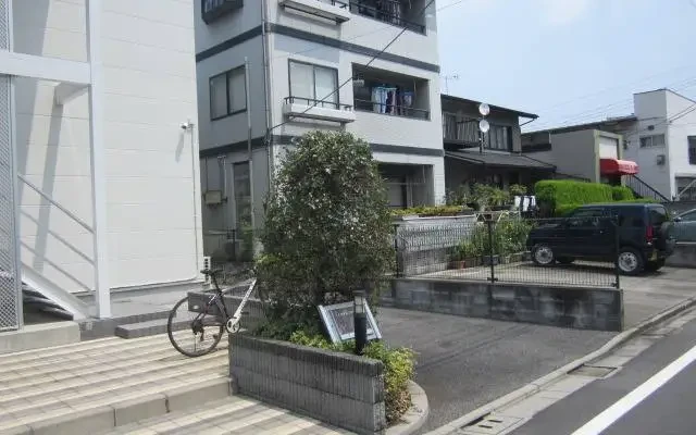 レオパレスアミティエ 3