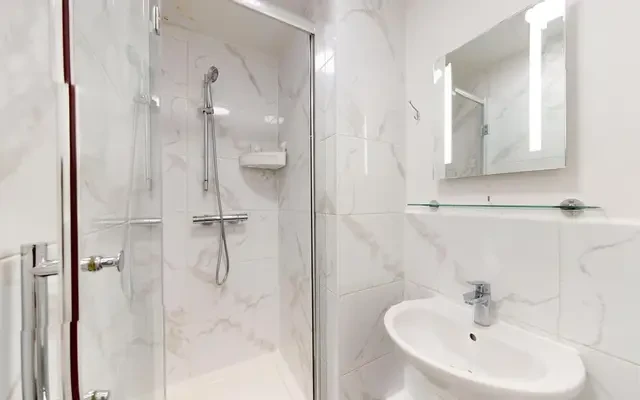 Ifield Road 13534# 4