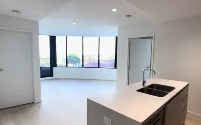 2 Hallenstein Street 0