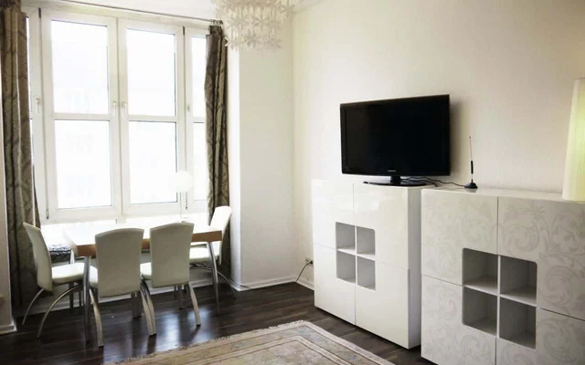 Helle & moderne Wohnung im Grunewald 3