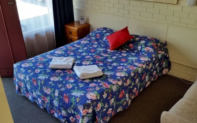 Mayfield Motel 3
