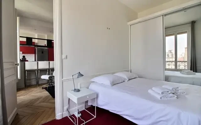 Lovely 1-bedroom apartment in the Saint Germain des Prés district 3