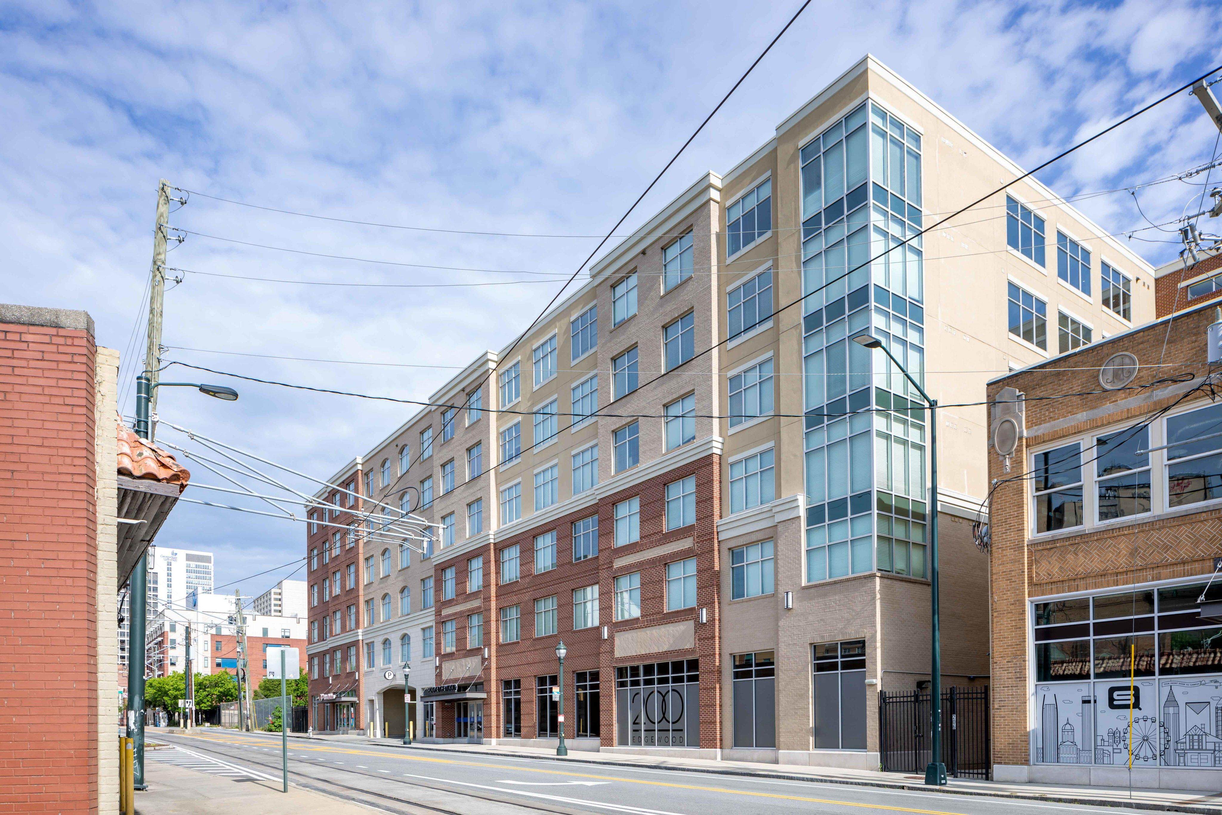 200 Edgewood