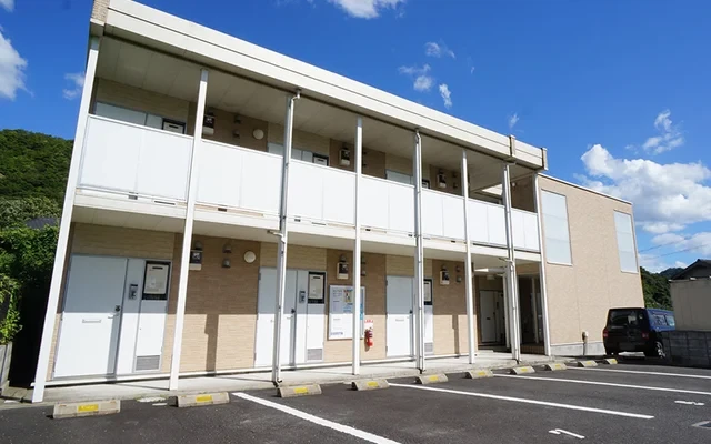 レオパレス真 0