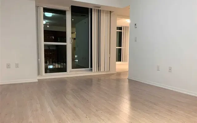 830 Lawrence Ave W 1