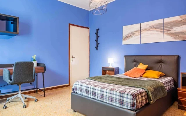 VIA DONADONI 1 <br> PRIVATE ROOM S1 3