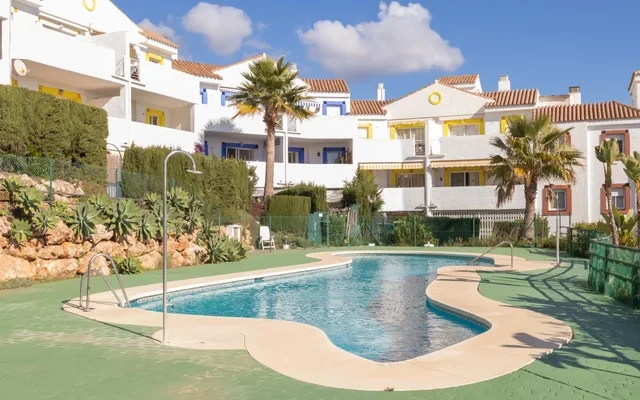 Riviera direct pool access 0