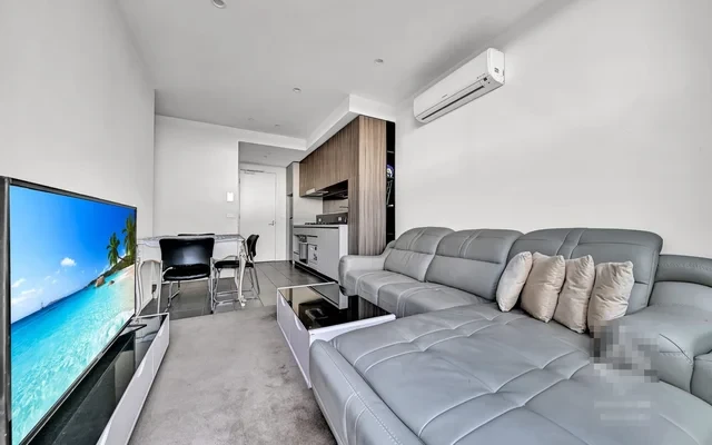 1 Elland Avenue 4