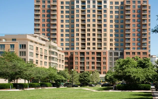The Acadia at Metropolitan Park 1