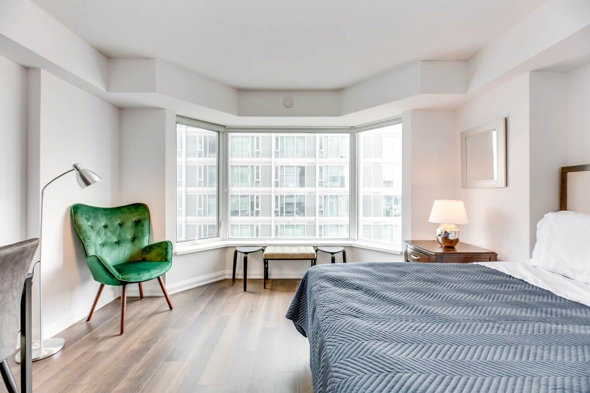 155 yorkville ave