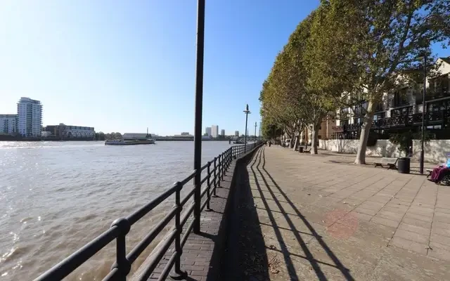 apartment in Isle of Dogs 0