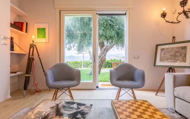 Luxury Apartment in Modern Villa Unit 1 4