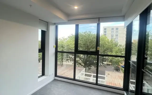 327 Northbourne Ave 1