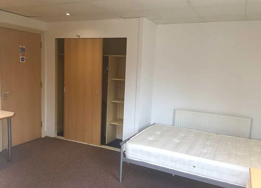 Halls D: Large Studios