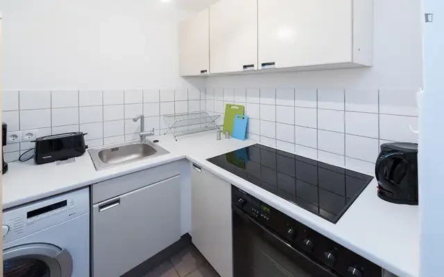 Very cosy single bedroom near the Mailingerstraße metro 4