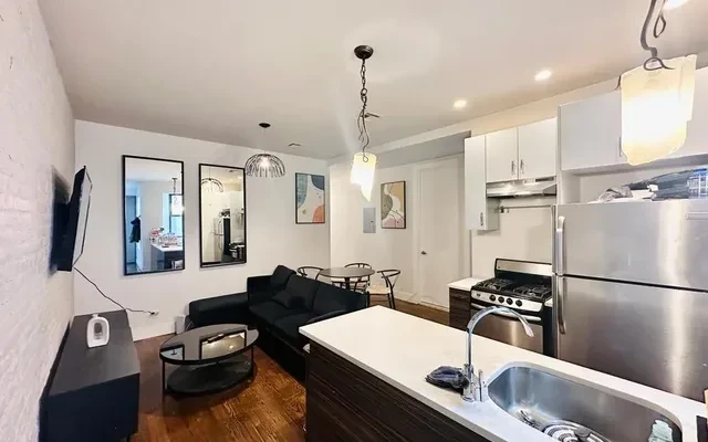 104 Rogers Avenue, Brooklyn 4