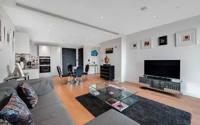 Altissima House, Queenstown Road, Battersea, London, SW11 8BY 0