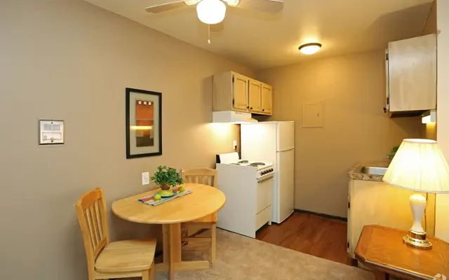 Allen House Apartments 3