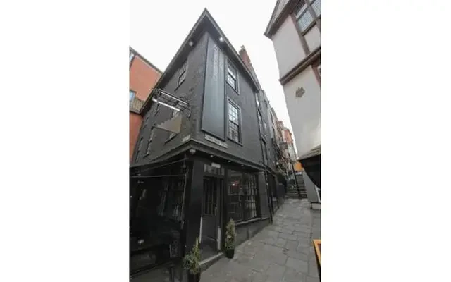 Christmas Steps, BS1 5BS 1
