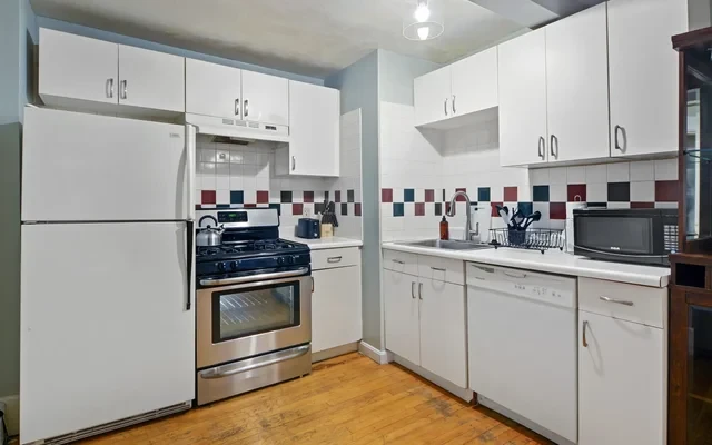 14-18 Bacon Street 2