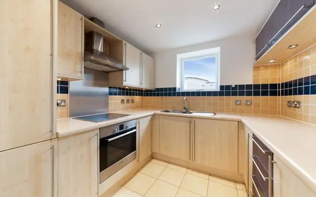 Arran House, Raleana Road, London, E14 9RN 1
