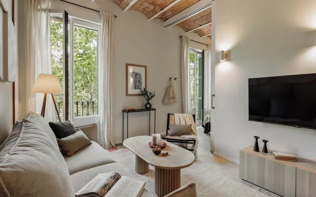 Semuc - 2 bedrooms, office and balcony in Eixample Dreta 0