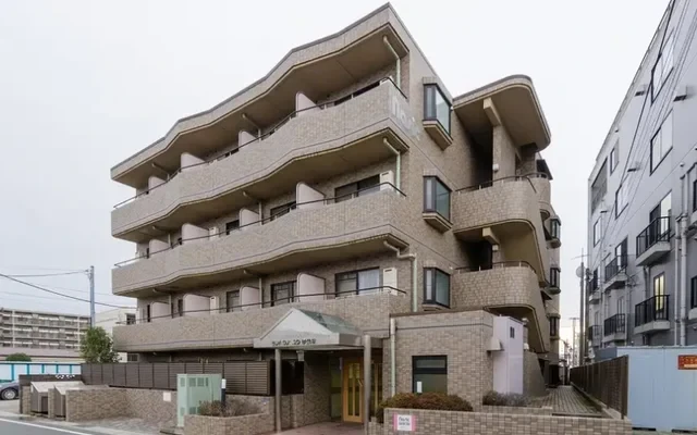 Sun House Yu Isehara 1