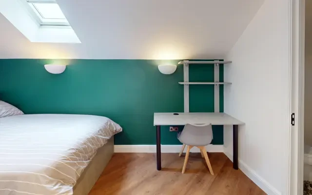 Derby Road , LE11 5HL 1