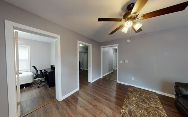 1310 East Fayette Street 4