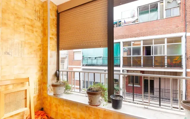 apartment near Carrer de Beethoven 2