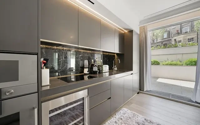 Park Crescent, Marylebone, London, W1B 1AA 2