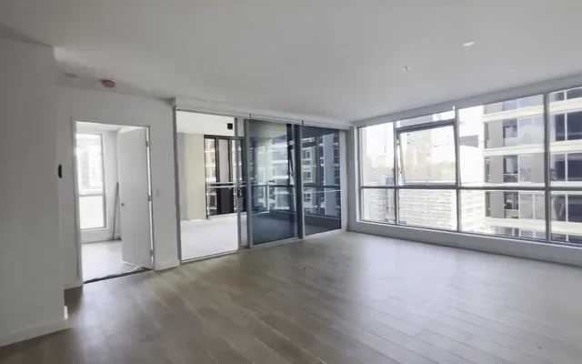 11 Studio Dr 3