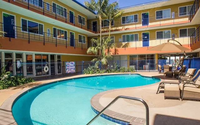 Tropicana student living 4