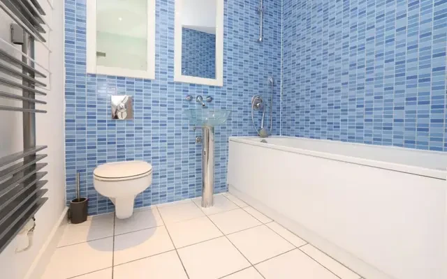 apartment in Poplar 4