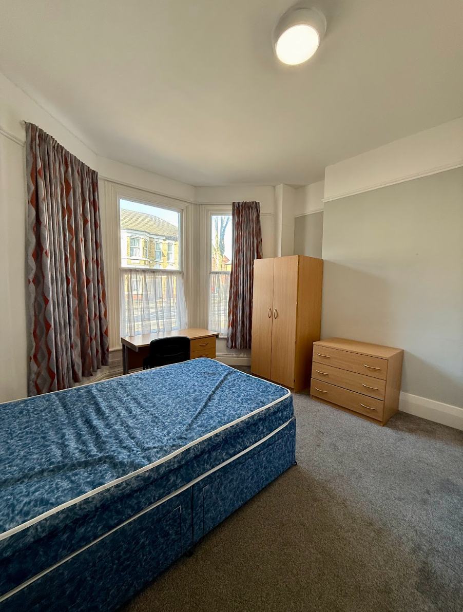 Room 1 Standard En-suite