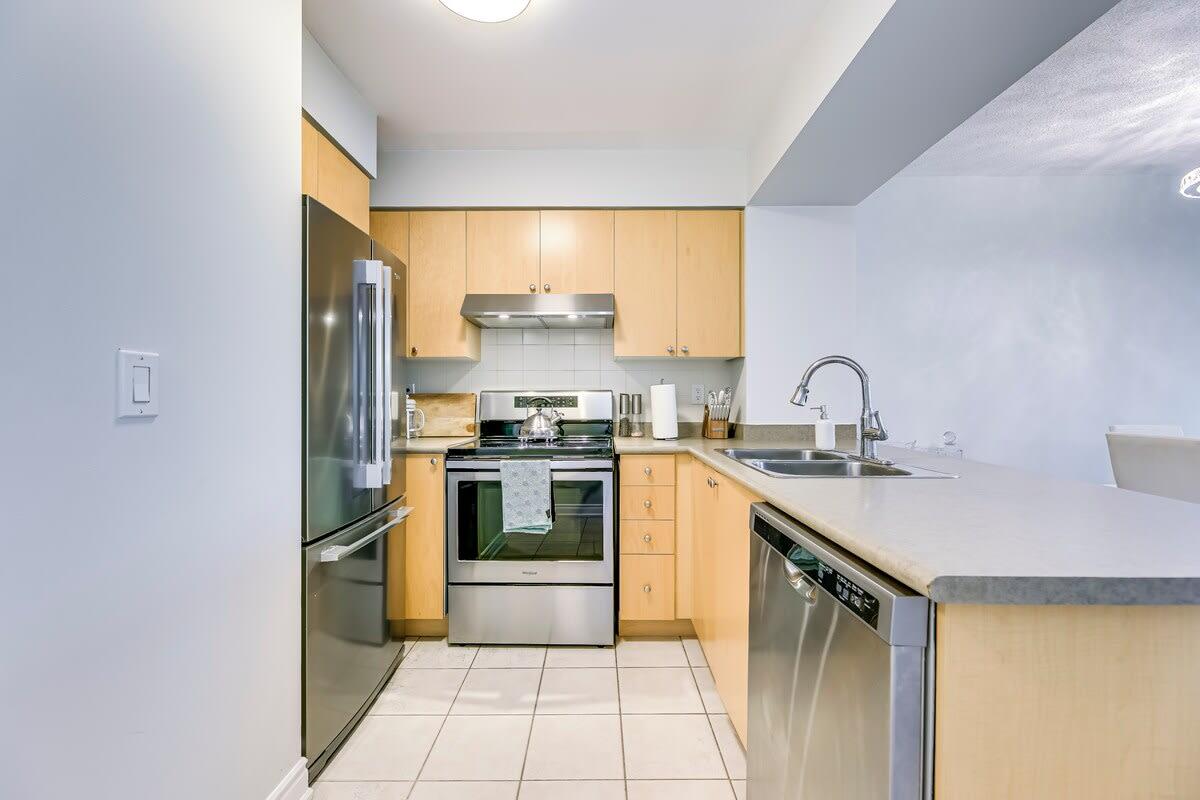 219 fort york blvd 2