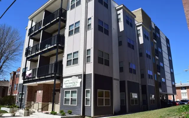 106 E. Armory St Champaign IL - Champaign student accommodation