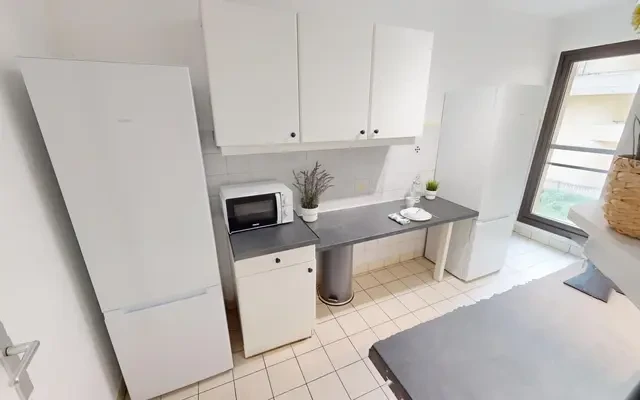 13 Place Georges Pompidou, 92300 4