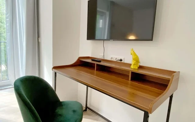 Beautiful 1-room apartment in the heart of Charlottenburg. **Rent incl. internet 0