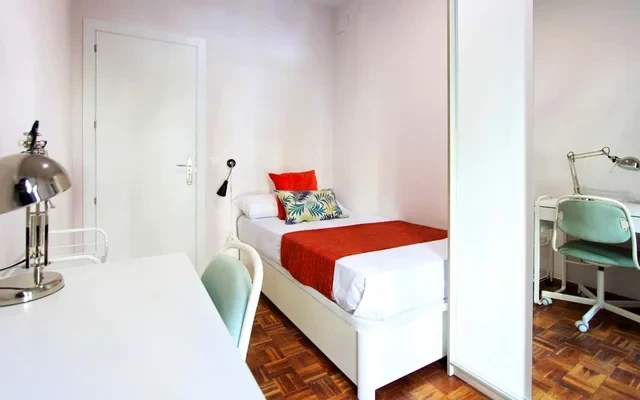 Calle de Alcala Madrid 28009 Spain 3