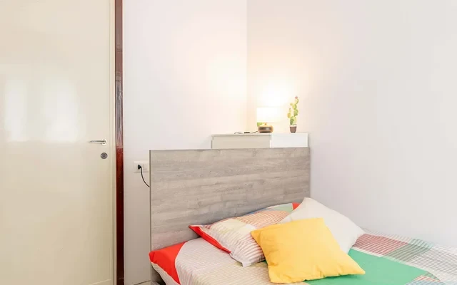 VIALE SUZZANI 284 <br> PRIVATE ROOM S1 1