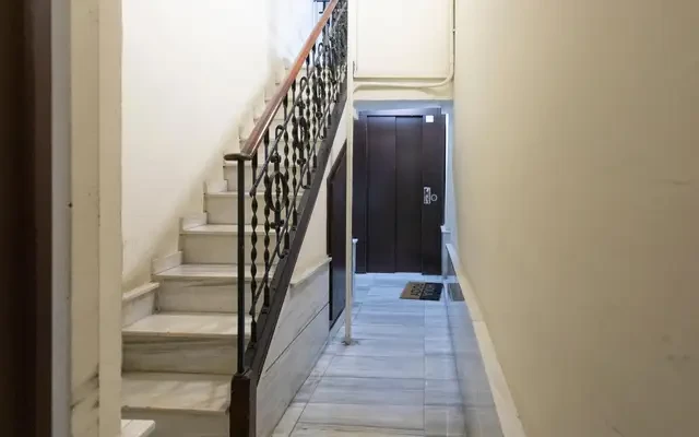 apartment in La Sagrada Família (Eixample) 2