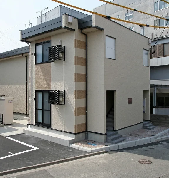 レオパレスピアチェーレ南通り