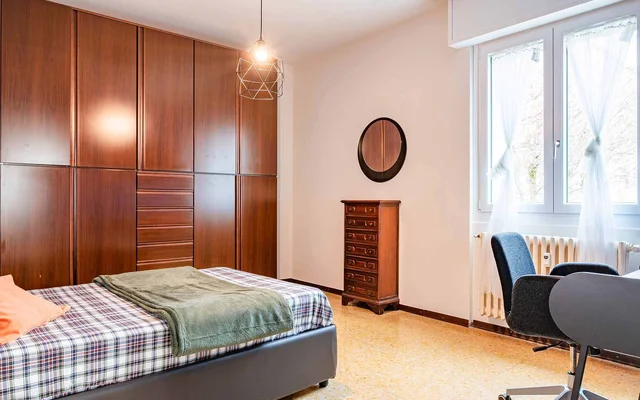 VIA DONADONI 1 <br> PRIVATE ROOM S1 2