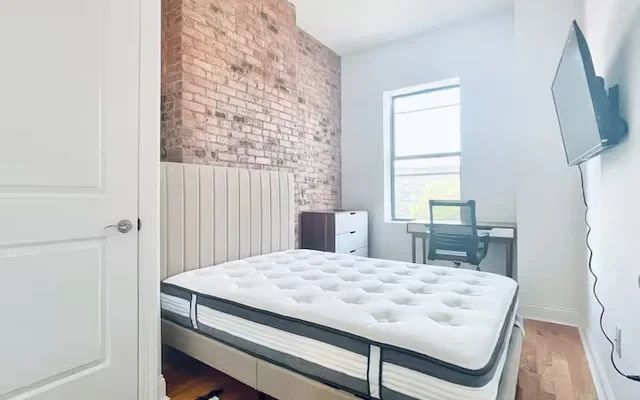 5648 Myrtle Avenue, New York 2